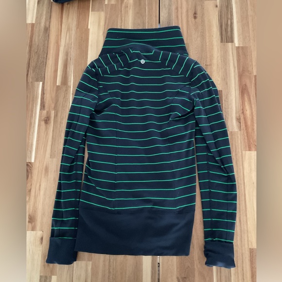 Lululemon jacket - Picture 4 of 5
